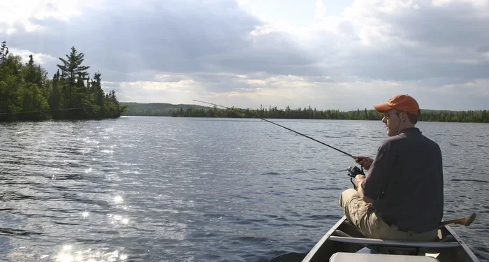 Is There Better Fishing in Lakes or Rivers